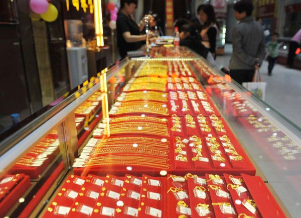 翻翻配资 梦金园黄金是名牌还是杂牌？深度解析消费真相